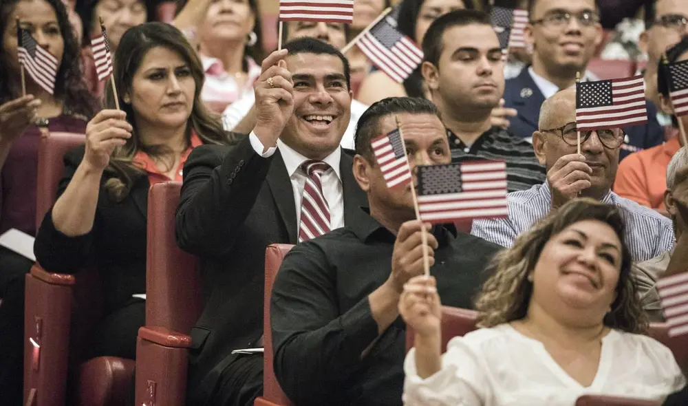 Los inmigrantes deben cumplir con criterios específicos para adquirir la ciudadanía americana en 2025. Foto: The Nevada Independent