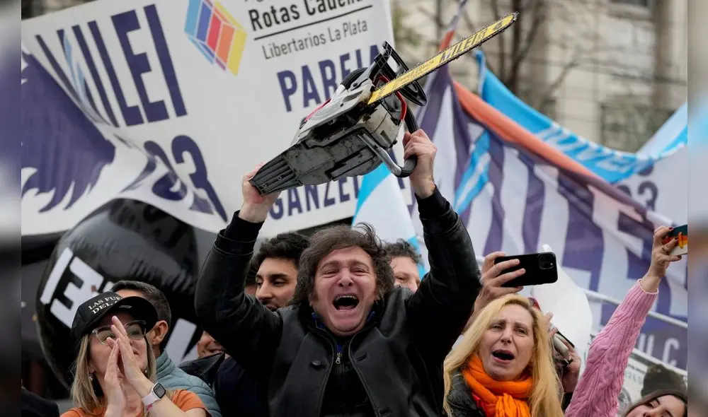 La revista The Telegraph analizó el gobierno de Milei el que apodan: "el hombre que se parece a Wolverine". Foto: El Intransingente La revista The Telegraph analizó el gobierno de Milei el que apodan: "el hombre que se parece a Wolverine". Foto: El Intransingente