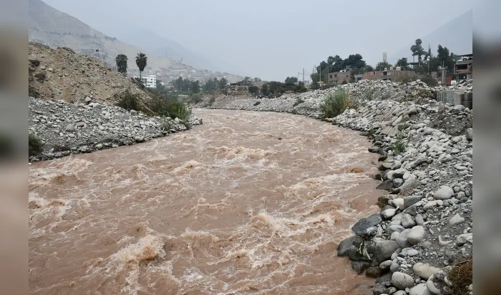 Cuidado con el Rímac. Las aguas de este río han aumentado y ya causan preocupación.