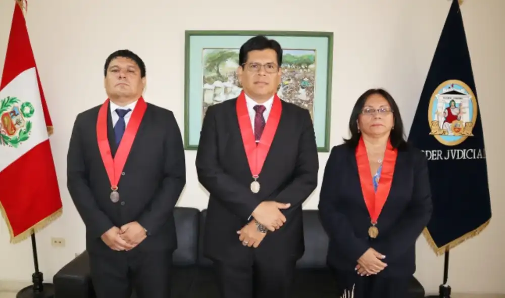 El presidente de la Corte Superior de Justicia de Piura, David Fernando Correa Castro, designó a dos nuevos jueces superiores provisionales para salas especializadas. El presidente de la Corte Superior de Justicia de Piura, David Fernando Correa Castro, designó a dos nuevos jueces superiores provisionales para salas especializadas.