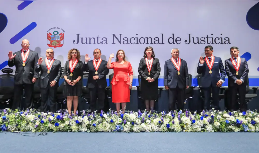 Los nuevos integrantes de la JNJ asumen el reto de liderar el sistema de justicia en el periodo 2025-2030. | Foto: Presidencia.