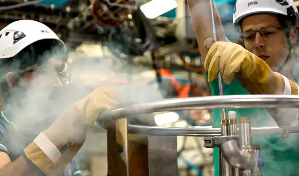 Los principales desafíos para el uso de la antimateria son la producción limitada y el almacenamiento seguro. Foto: BBC. Los principales desafíos para el uso de la antimateria son la producción limitada y el almacenamiento seguro. Foto: BBC.