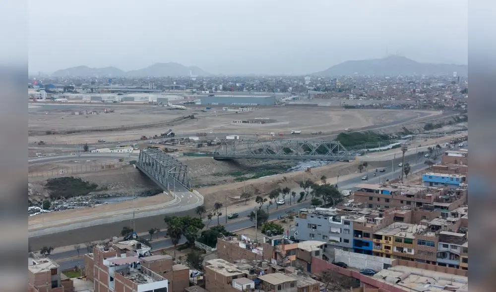 Puentes tubulares de ingreso y salida al nuevo aeropuerto Jorge Chávez. Foto: John Reyes Puentes tubulares de ingreso y salida al nuevo aeropuerto Jorge Chávez. Foto: John Reyes