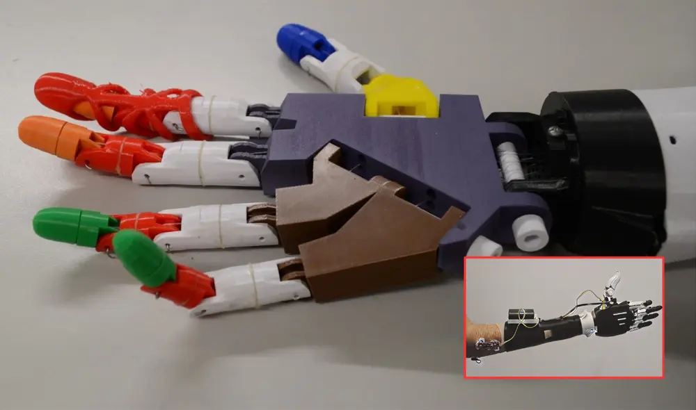 Un grupo de estudiantes creó una prótesis de mano para un proyecto innovador. Foto: composición LR/Andina