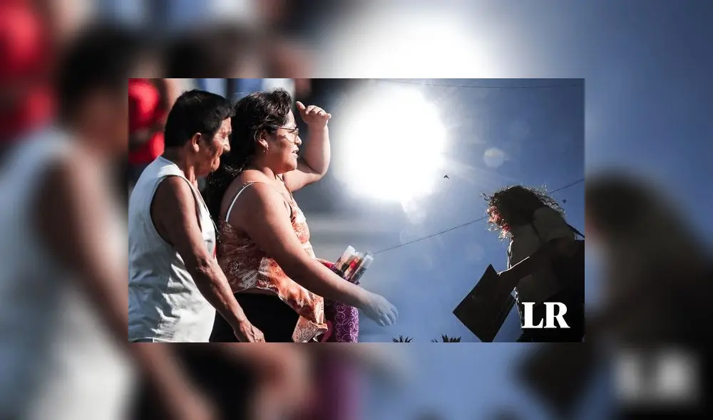 Se recomienda utilizar protección adecuada como bloqueador solar de FP 50+, sombreros y ropa de manga larga, para prevenir daños en la piel. Composición LR.