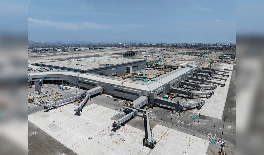 Alza vuelo. La fecha prevista para que el nuevo aeropuerto entre en operaciones es el 29 de enero. Sin embargo, hay muchas cosas por definir e implementar. Foto: Difusion Alza vuelo. La fecha prevista para que el nuevo aeropuerto entre en operaciones es el 29 de enero. Sin embargo, hay muchas cosas por definir e implementar. Foto: Difusion