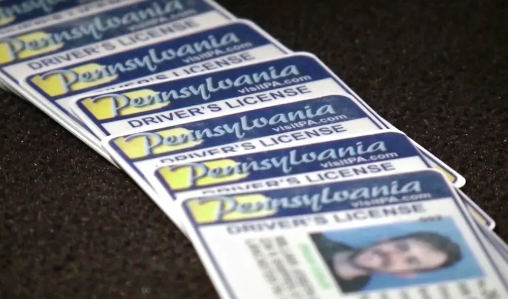 La Real ID será un documento de identificación obligatorio en aeropuertos desde mayo de 2025. Foto: Telemundo