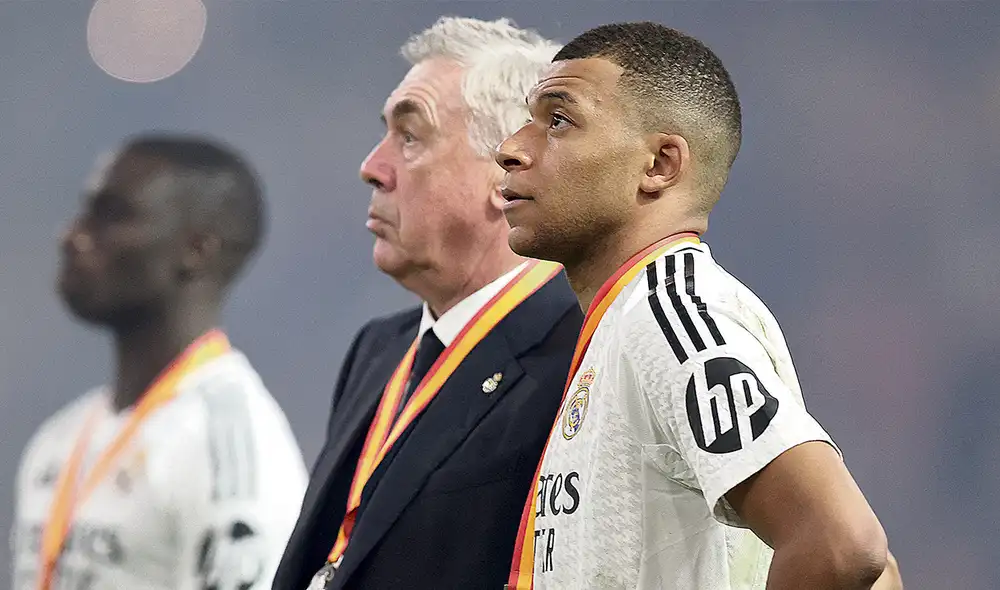 A levantarse. La final de la Supercopa de España dejó así a ‘Carletto’ Ancelotti y Mbappé. Foto: difusión A levantarse. La final de la Supercopa de España dejó así a ‘Carletto’ Ancelotti y Mbappé. Foto: difusión