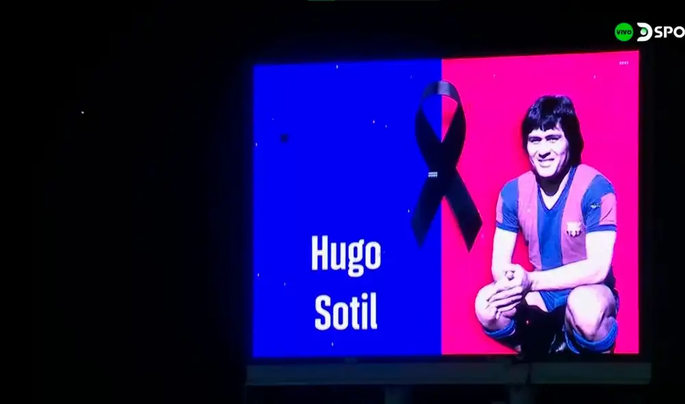 Previo al partido entre Barcelona vs Real Betis se realizó un minuto de silencio por Hugo 'Cholo' Sotil. Foto: captura/DSports