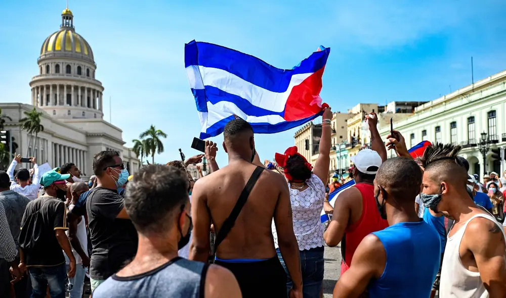 Más de 200 personas encarceladas en Cuba fueron condenadas tras una violenta represión durante las protestas del 11 de julio del 2021. Foto: AFP
