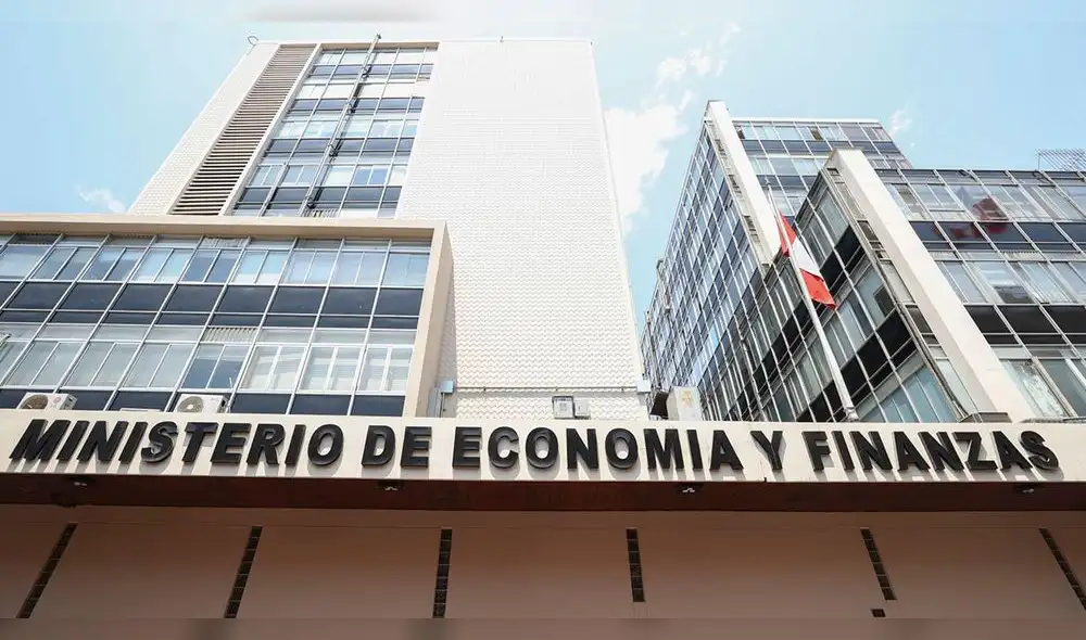 José Arista, titular del MEF, reconoció hace unos días que el déficit fiscal no es sostenible.