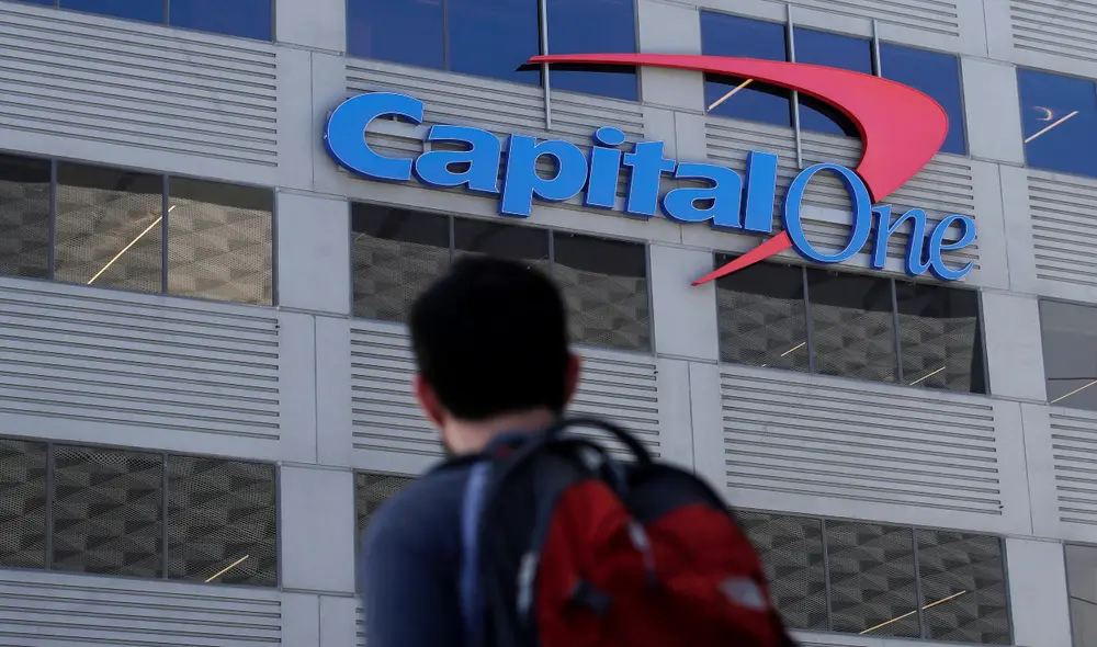 Capital One enfrenta una demanda de 2.000 millones de dólares por fraude. Foto: AP Capital One enfrenta una demanda de 2.000 millones de dólares por fraude. Foto: AP