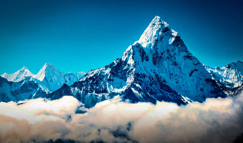 El Monte Everest es la montaña más alta del mundo y, por una reciente investigación, se conoce que sigue creciendo. Foto: EM. El Monte Everest es la montaña más alta del mundo y, por una reciente investigación, se conoce que sigue creciendo. Foto: EM.