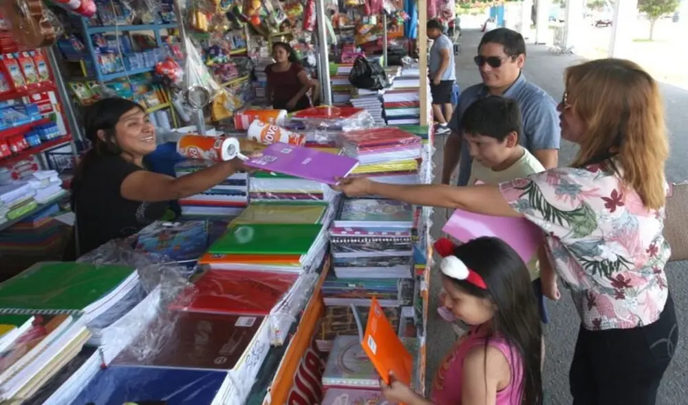 Padres se encuentran en preocupación por la campaña escolar. Foto: Andina