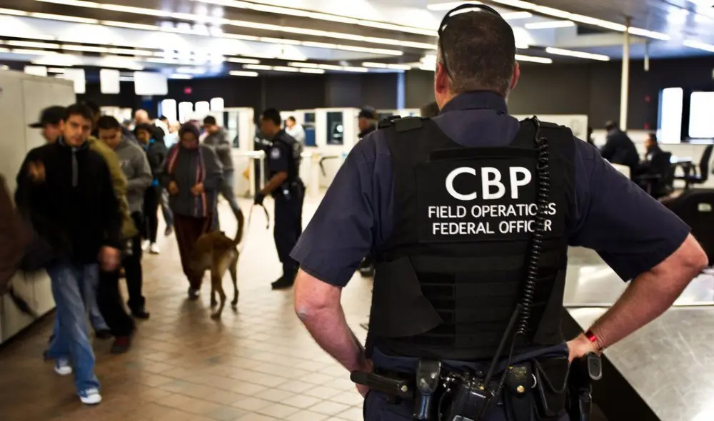 La Oficina de Aduanas y Protección Fronteriza (CBP) es una agencia federal de los Estados Unidos. Foto: Telemundo