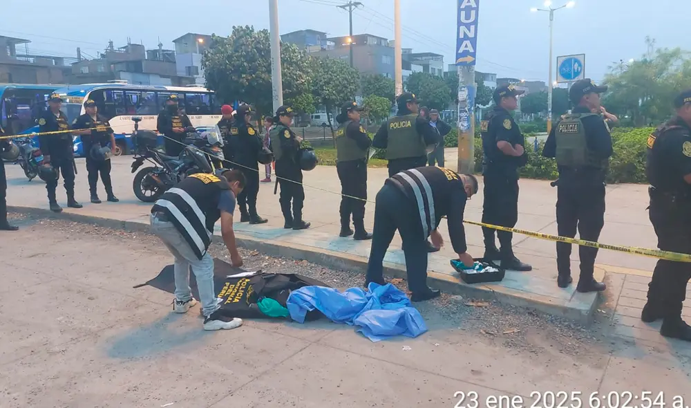 El policía se encontraba fuera de servicio y fue trasladado a la comisaría de Villa El Salvador. Foto: Marcia Chahua/La República El policía se encontraba fuera de servicio y fue trasladado a la comisaría de Villa El Salvador. Foto: Marcia Chahua/La República
