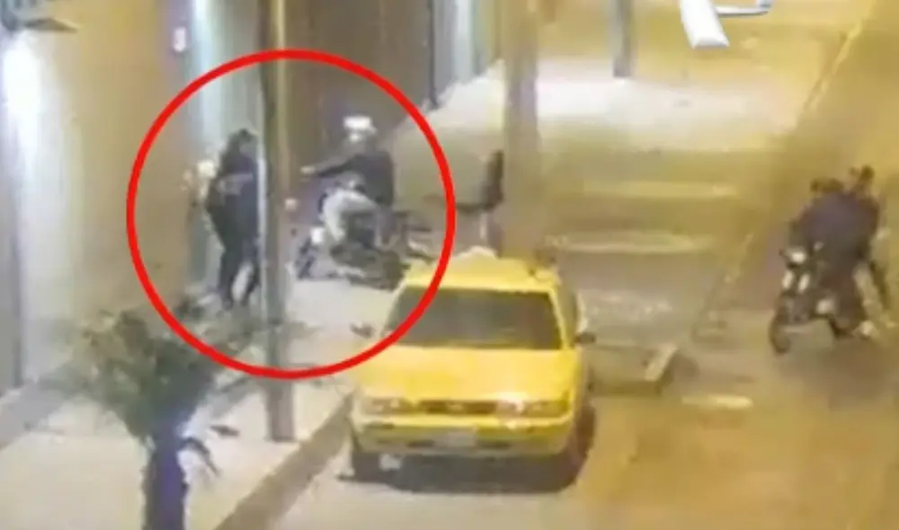 Detienen a delincuentes que asaltaron a turistas extranjeras en San Borja. Foto: captura Panorama. Detienen a delincuentes que asaltaron a turistas extranjeras en San Borja. Foto: captura Panorama.