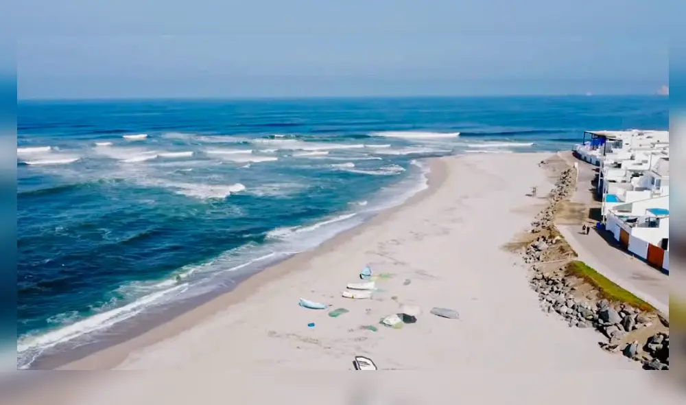 En la playa Señoritas puedes disfrutar de actividades como surf o paddleboarding. Foto: difusión