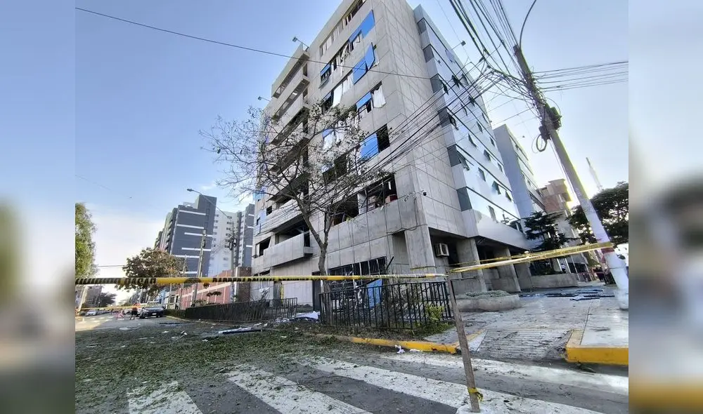 Una potente carga de dinamita fue detonada frente al Ministerio Público por emisarios de 'Los Pulpos'. Foto Urpi Una potente carga de dinamita fue detonada frente al Ministerio Público por emisarios de 'Los Pulpos'. Foto Urpi