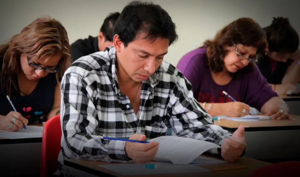 Docentes deberán revisar la página oficial del Minedu para saber los resultados. Foto: Andina