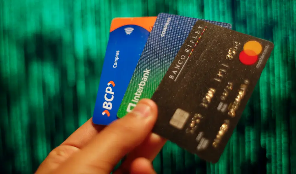 En caso te roben tu tarjeta de crédito o débito es importante que interpongas una denuncia en la comisaría. Foto: Andina