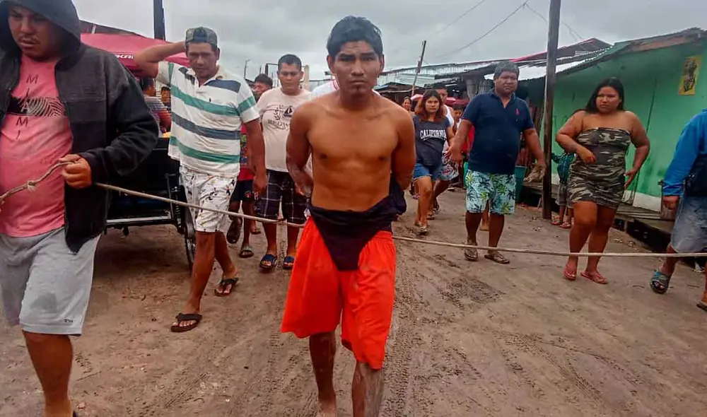 Sujeto es detenido por vecinos de Iquitos. Foto: La República