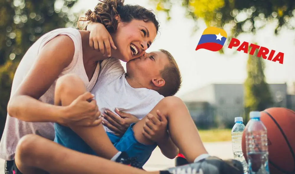 Los bonos de la patria sirven como ayuda económica para la población en Venezuela. Foto: composiciónLR/VCS/Patria