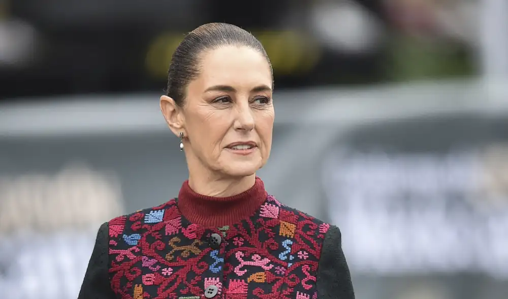 La presidenta de México, Claudia Sheinbaum minimizó los aranceles que Ecuador aplicará a México. Foto: composición LR/AFP.