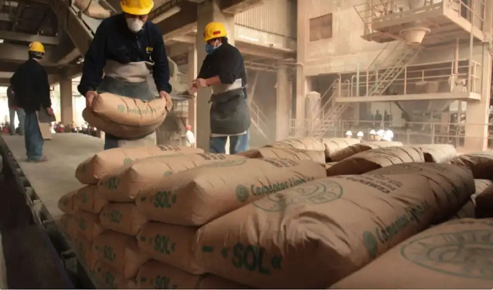 El cemento es uo de los aditivos más importantes para construir una casa. Foto: RPP Noticias
