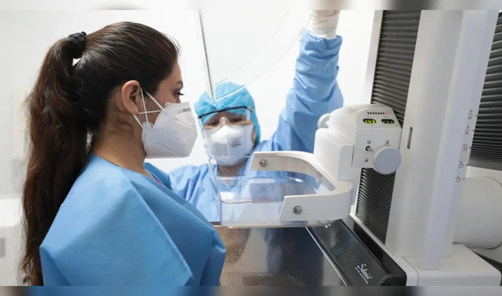 La mamografía es ideal en mujeres a partir de 40 años. La mamografía es ideal en mujeres a partir de 40 años.