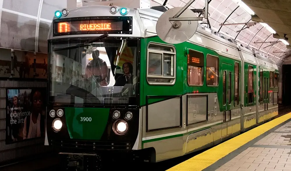 El choque de trenes en Boston ocurrió a las 12:30 a. m. del domingo. Foto: Boston Magazine