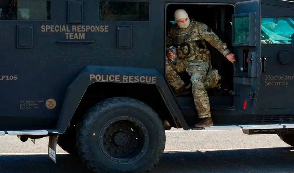 El operativo del ICE se llevó a cabo en un vecindario residencial, lo que generó miedo entre los vecinos. Foto: Colorado Community Media