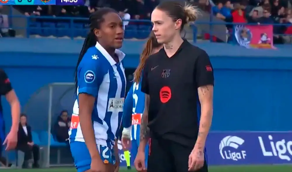El gesto de Mapi León tuvo lugar en el primer tiempo del derbi femenino entre Barcelona y Espanyol. Foto: captura de Dazn