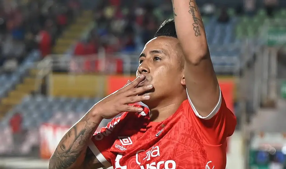 Christian Cueva renovó con Cienciano por todo el 2025, pero con el objetivo de volver a jugar en Europa. Foto: Instagram
