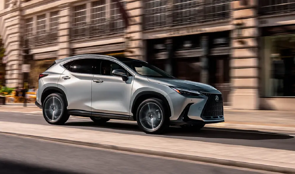 Lexus presenta su renovada gama del NX, destacando el NX 450h+, su primer híbrido enchufable. Fuente: Difusión. Lexus presenta su renovada gama del NX, destacando el NX 450h+, su primer híbrido enchufable. Fuente: Difusión.