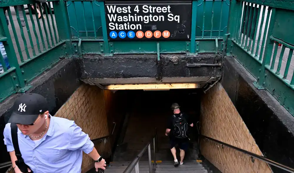 El ataque a los oficiales en Brooklyn resalta la necesidad urgente de medidas más firmes para enfrentar la violencia en las calles. Foto: NY Post