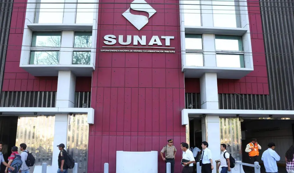 Sunat informó que hasta la fecha se han registrado más de 130,000 solicitudes. Foto: Composición LR/Difusión