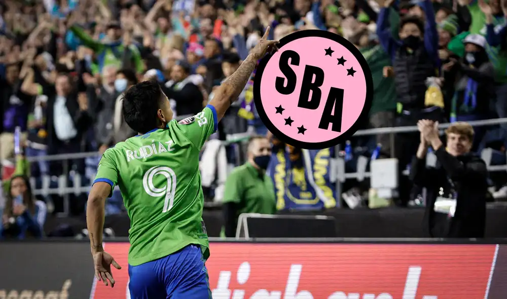 Raúl Ruidíaz solo jugó por Universitario y Melgar en el fútbol peruano. Foto: composición LR/AFP