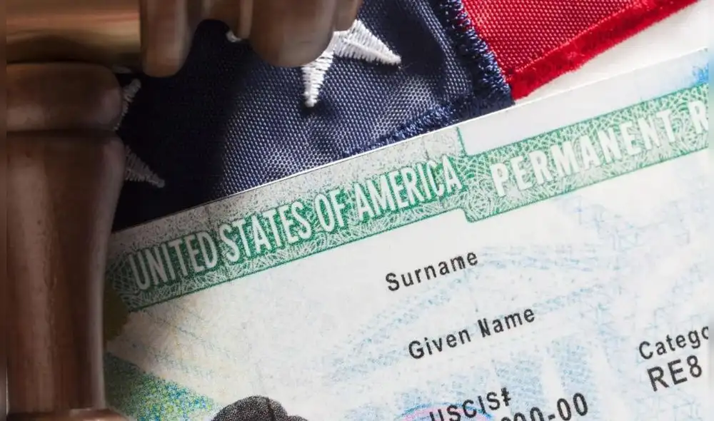 Si pierdes tu Green Card, debes presentar el Formulario I-90 para solicitar un reemplazo. Este formulario está disponible en línea en el sitio web de USCIS. Foto: SS1