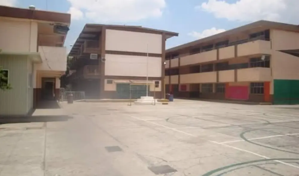 Según las declaraciones del padre de la menor, las autoridades de la institución educativa y de la SEP no se han pronunciado hasta el momento por los hechos. Foto: composición LR / Facebook Según las declaraciones del padre de la menor, las autoridades de la institución educativa y de la SEP no se han pronunciado hasta el momento por los hechos. Foto: composición LR / Facebook