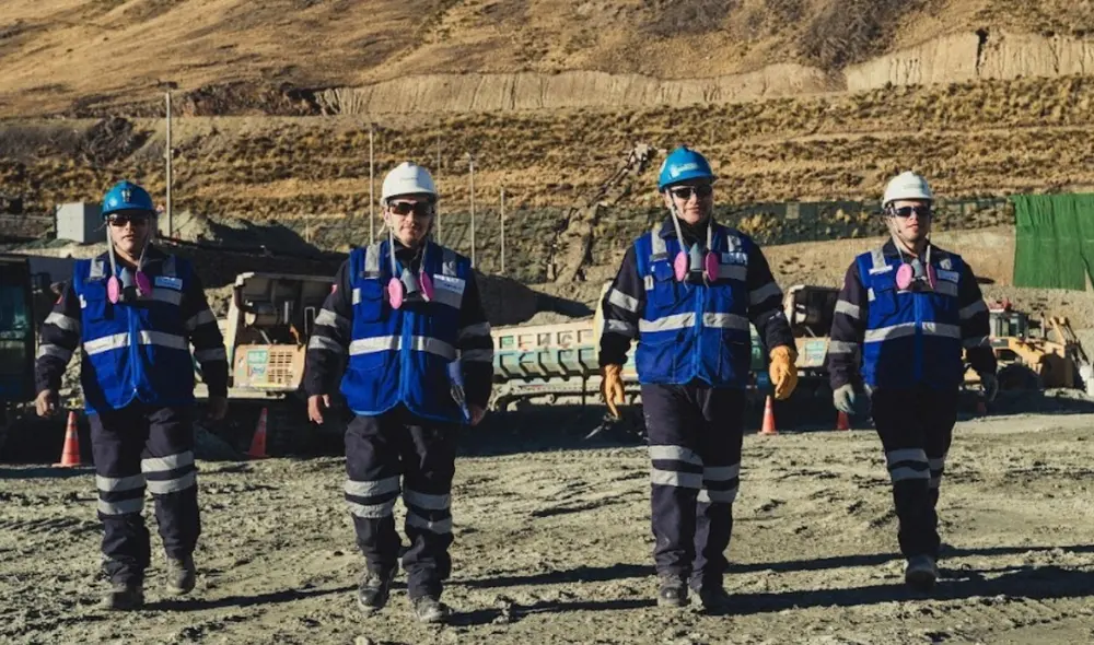 Minsur S.A. es reconocida por tercer año consecutivo como líder en sostenibilidad al ser incluida en el Sustainability Yearbook 2025 de S&P Global. Fuente: Difusión.