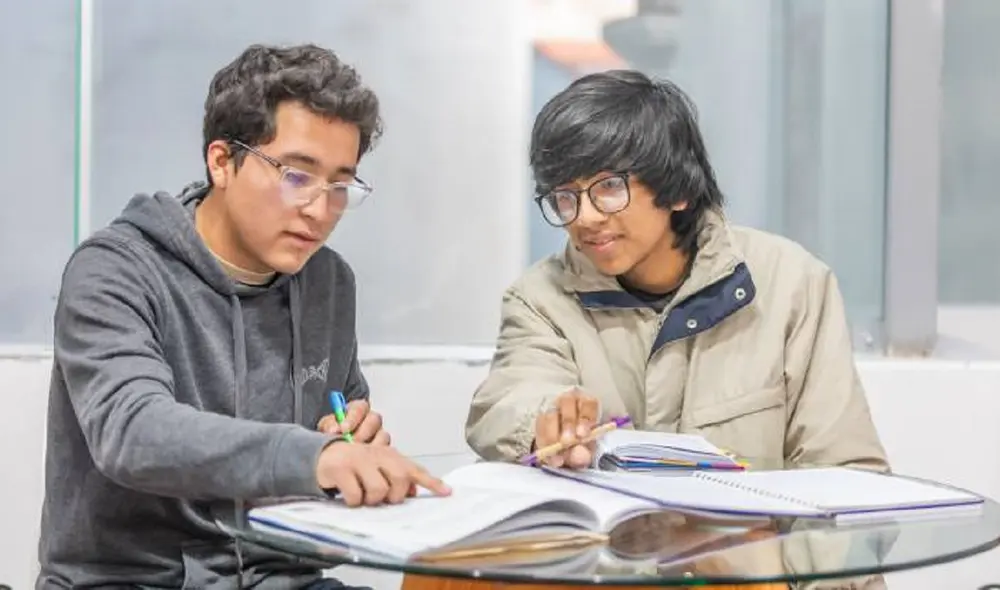 Jóvenes podrán ganar beca para estudiar a trvés del programa Beca Perú 2025. Foto: difusión