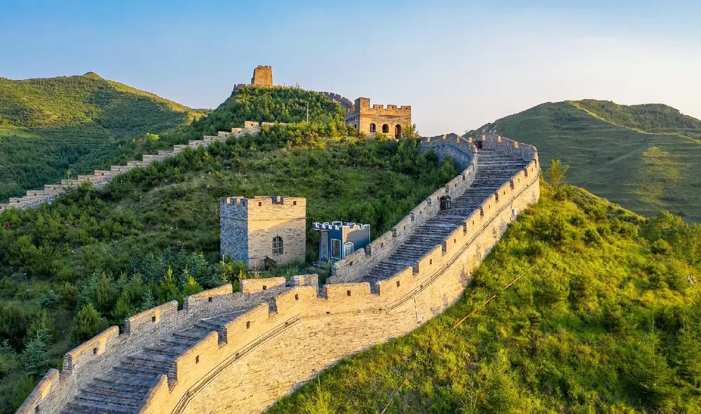 Un equipo de arqueólogos en Shandong, China, ha identificado secciones de la Gran Muralla China que datan de la dinastía Zhou. Foto: CGNT
