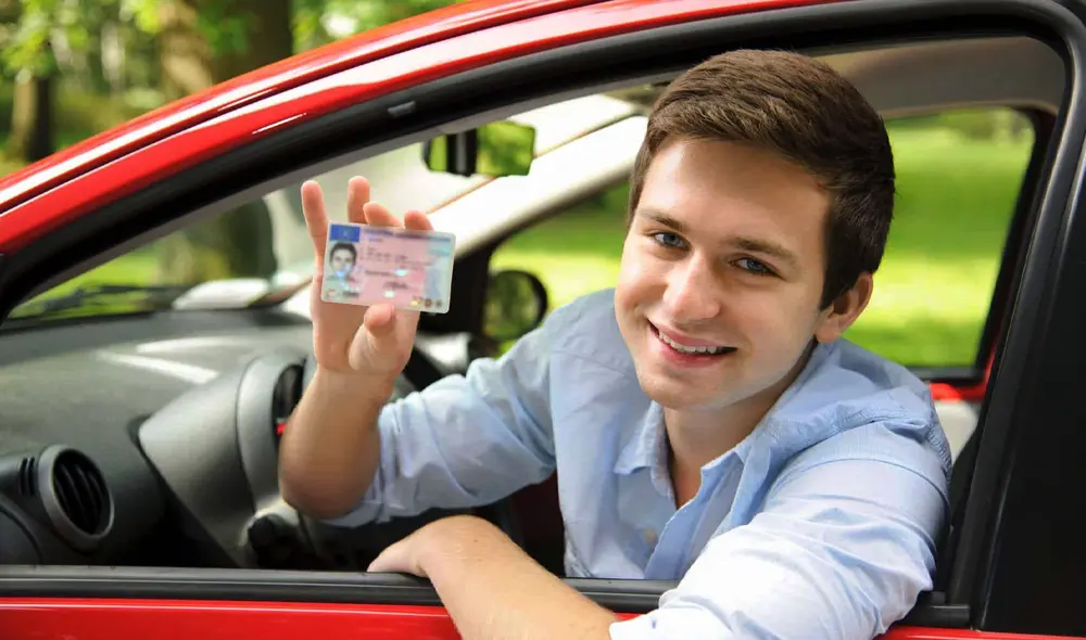 Algunos estados permiten a los inmigrantes sin residencia legal en Estados Unidos obtener licencias de conducir. Foto: Coru