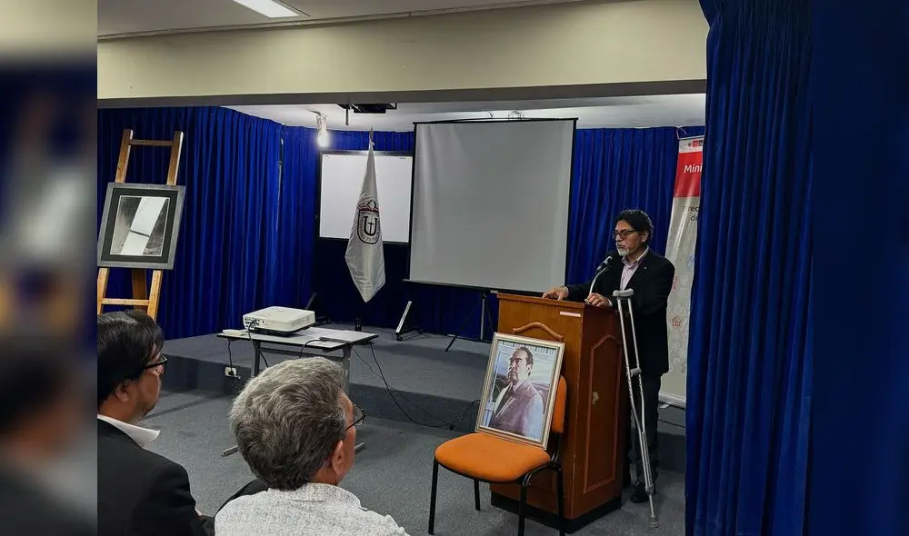 La velada incluyó lecturas de sus obras por parte de su familia y una apreciación pictórica de su arte. La velada incluyó lecturas de sus obras por parte de su familia y una apreciación pictórica de su arte.