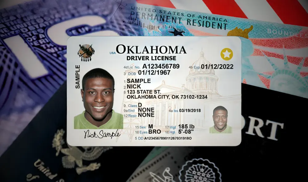 Los viajeros dentro de Estados Unidos necesitarán una REAL ID o un documento equivalente para abordar vuelos nacionales. Foto: composición LR/difusión