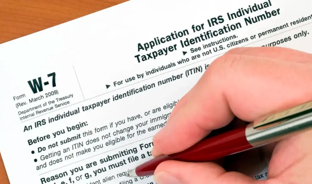 Los inmigrantes no pueden ser rastreados si pagan impuestos en Estados Unidos. Foto: Telemundo Washington