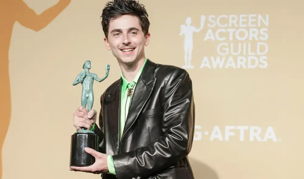 Timothée Chalamet recibe premio SAG por la película 'A Complete Unknown'. Foto: EFE