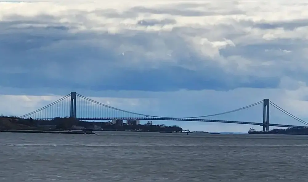 Las investigaciones sobre lo sucedido en Breezy Point siguen en curso, mientras se espera localizar a una persona desaparecida. Foto: difusión.