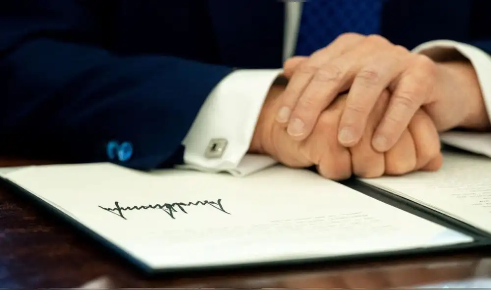 Los aranceles aumentarían los costos de los autos y las piezas, por lo que serás más difícil de pagar la reparación o sustitución tras un accidente. Foto: AFP.